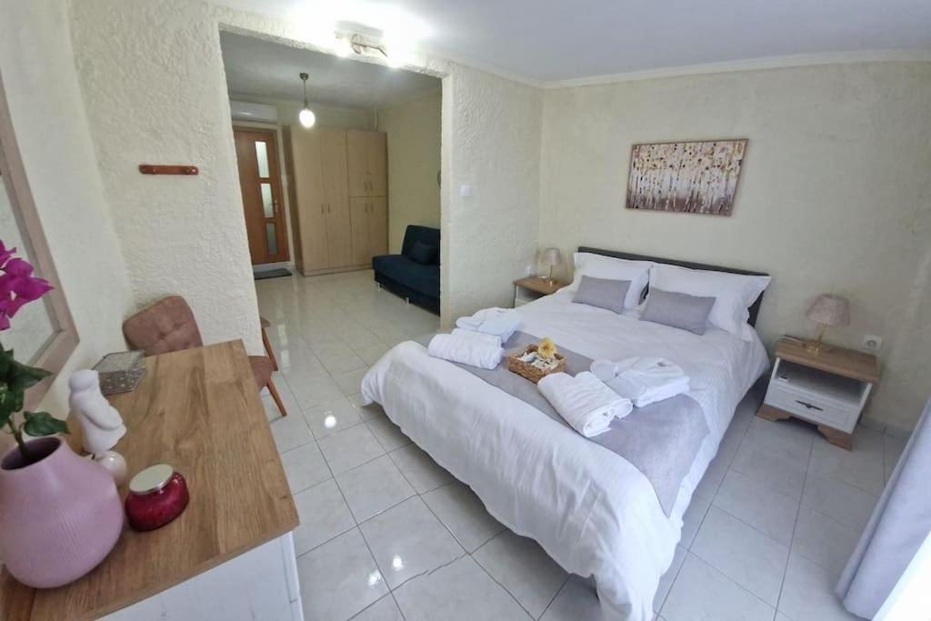 Argo Downtown Apartment Kalymnos Town Exterior photo